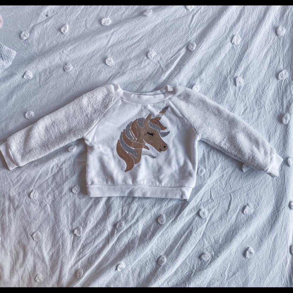 Unicorn sweater